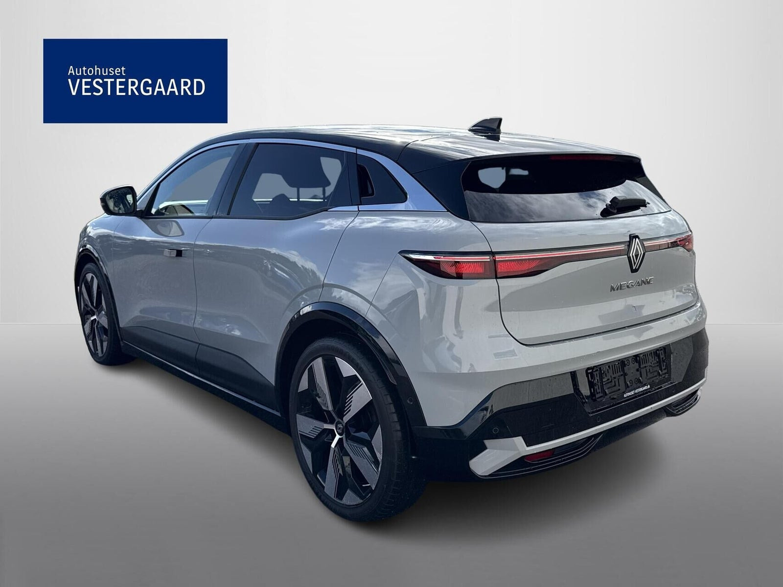 Grå Renault Megane E-Tech fra 2022