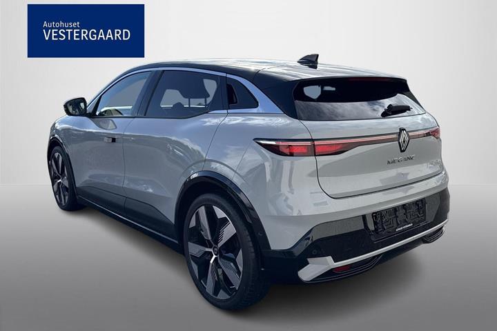 Grå Renault Megane E-Tech fra 2022