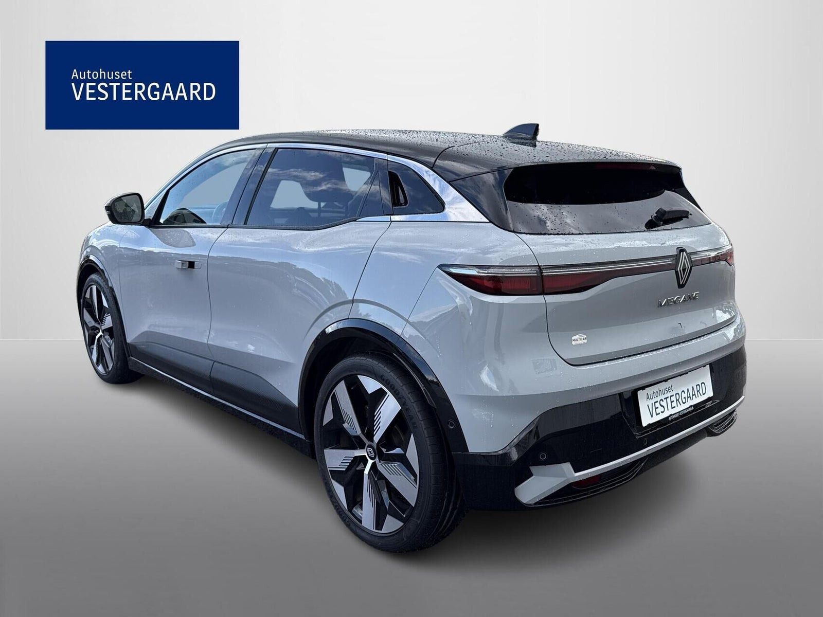 Grå Renault Megane E-Tech fra 2022