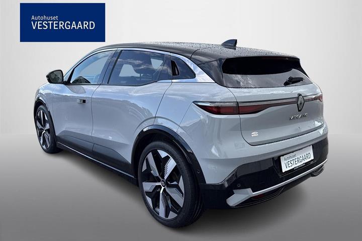 Grå Renault Megane E-Tech fra 2022
