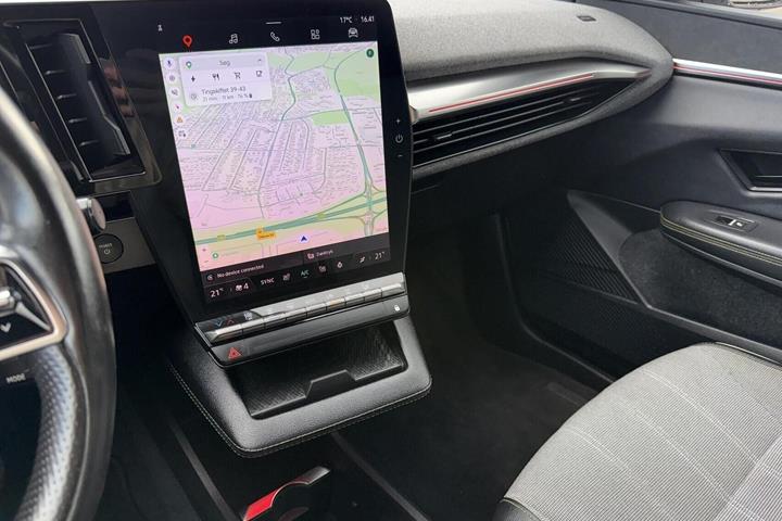 Grå Renault Megane E-Tech fra 2022