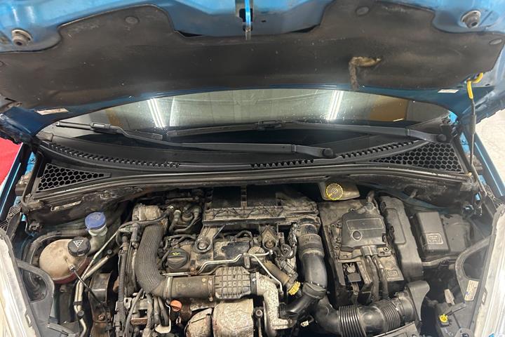 Turquoise Citroën C3 fra 2011