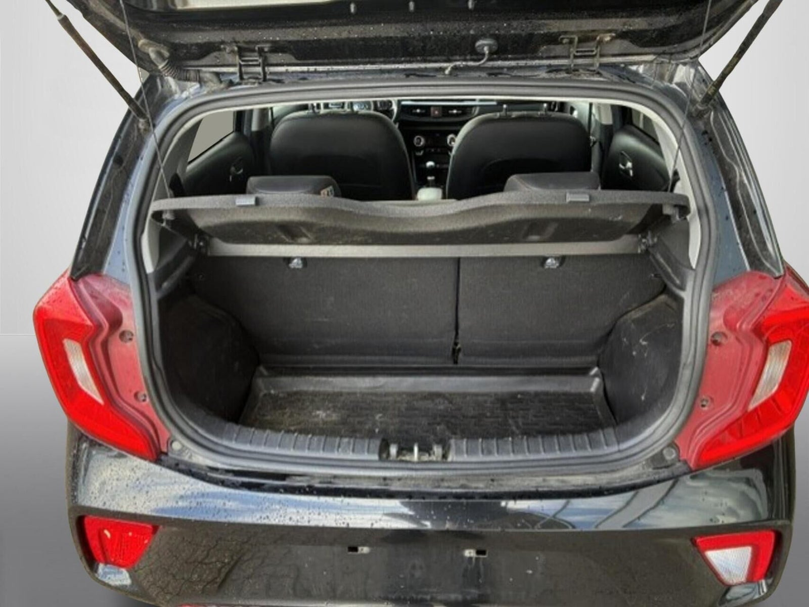 Beige Kia Picanto fra 2020