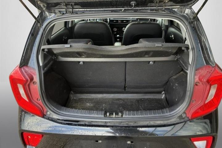 Beige Kia Picanto fra 2020