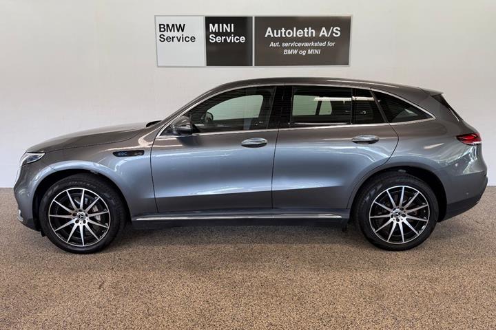 Grå Mercedes EQC400 fra 2021