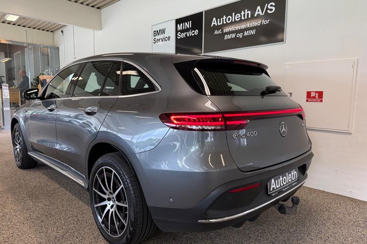 Grå Mercedes EQC400 fra 2021