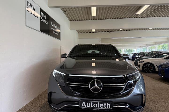 Grå Mercedes EQC400 fra 2021