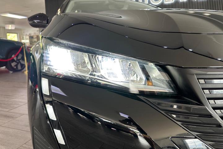 Sort Peugeot E-308 fra 2025