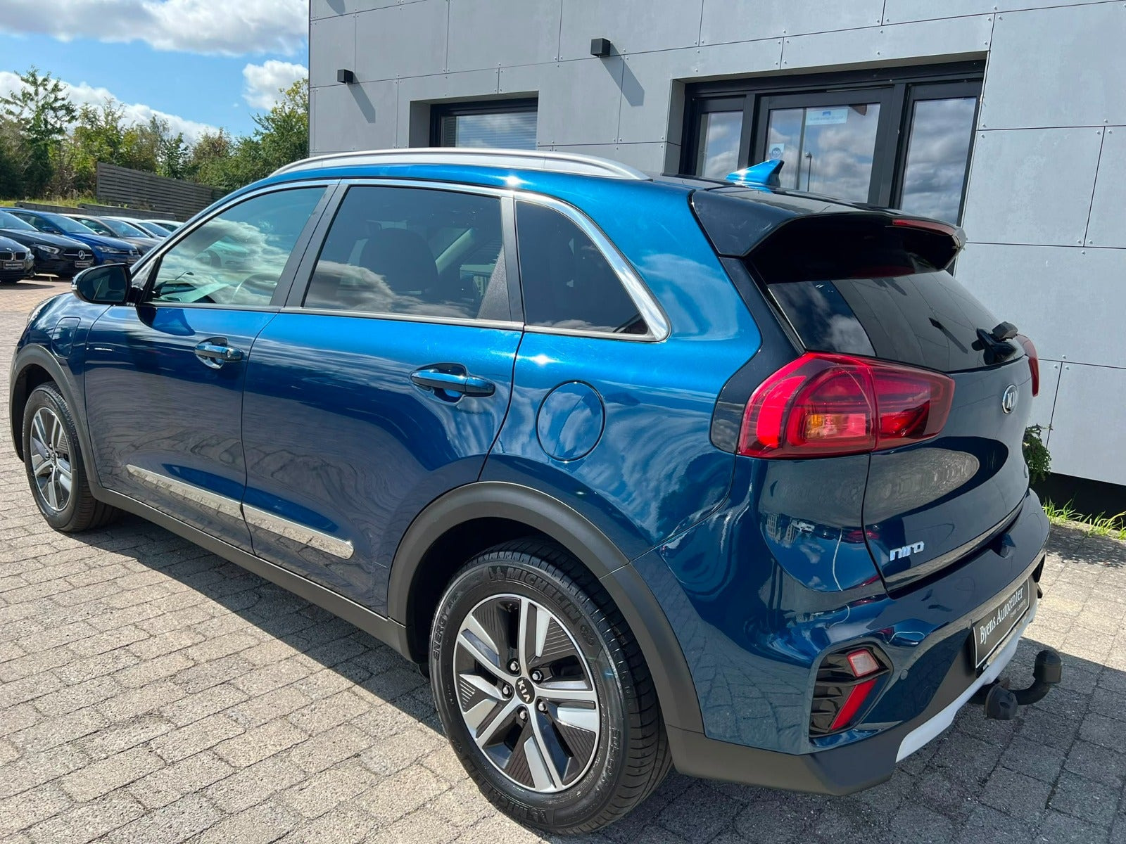 Blå Kia Niro fra 2020