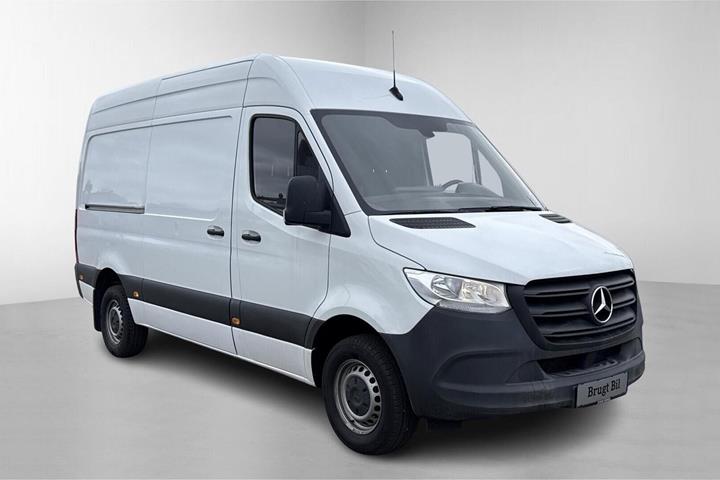 Hvid Mercedes Sprinter 317 fra 2023