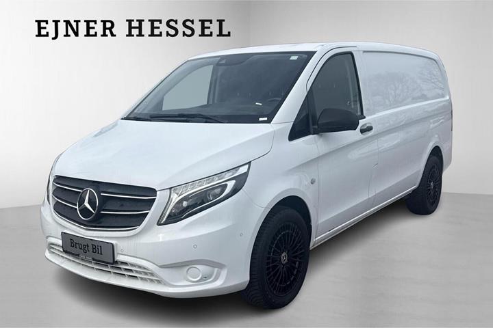 Hvid Mercedes Vito 116 fra 2022