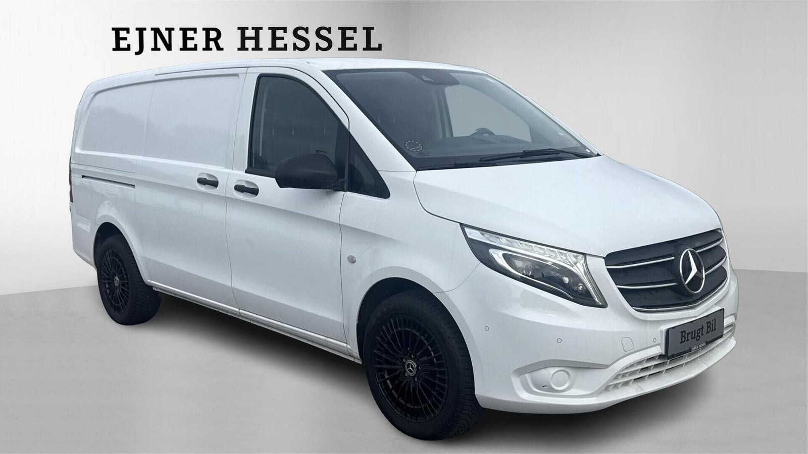 Hvid Mercedes Vito 116 fra 2022