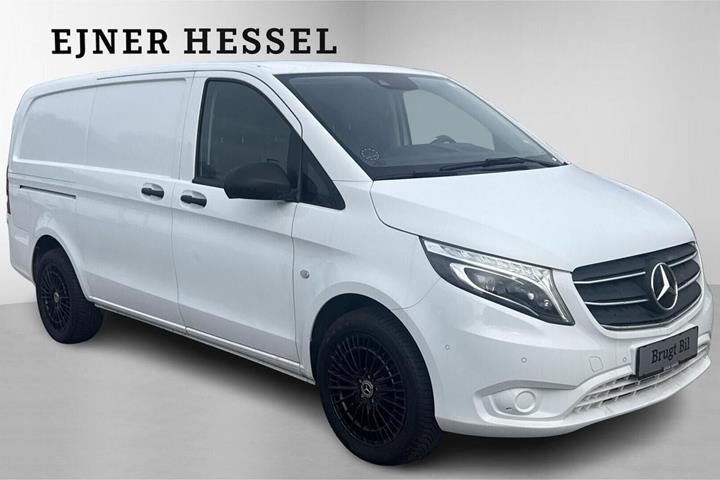 Hvid Mercedes Vito 116 fra 2022