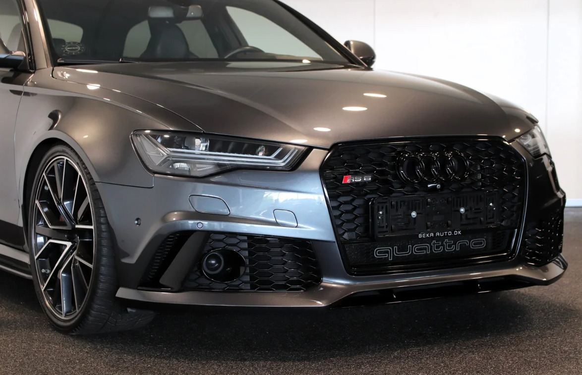 Grå Audi RS6 fra 2018