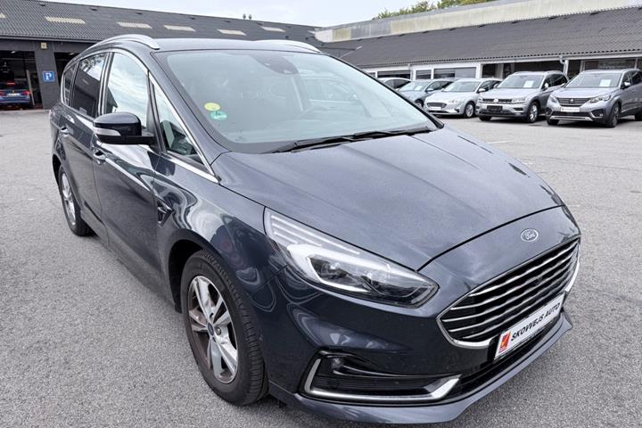 Blå Ford S-MAX fra 2020