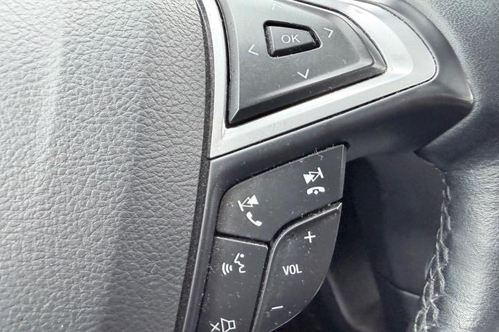 Blå Ford S-MAX fra 2020