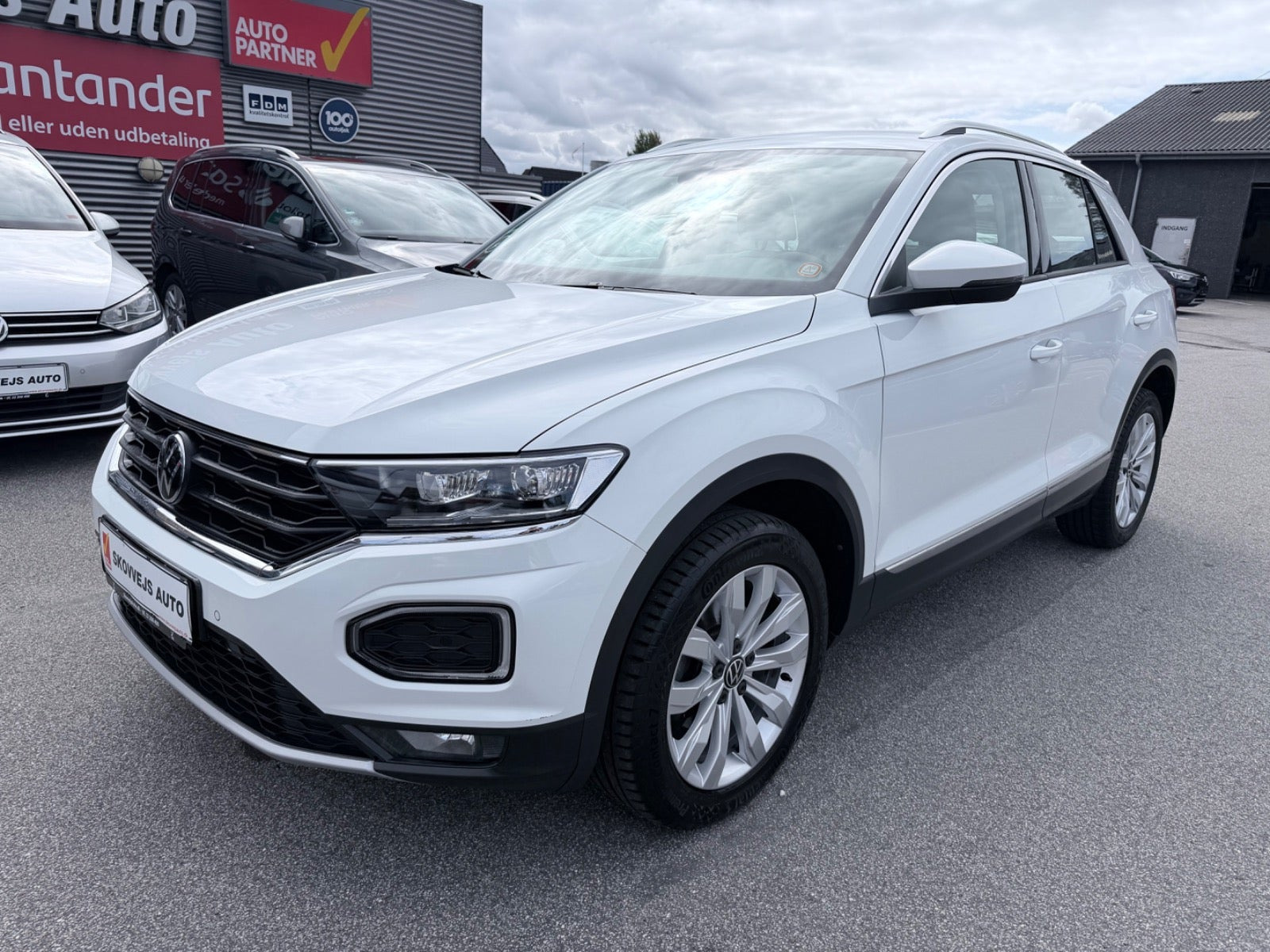Hvid VW T-Roc fra 2022