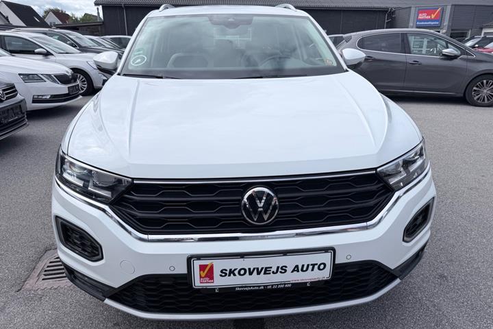 Hvid VW T-Roc fra 2022
