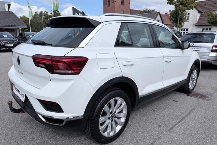 Hvid VW T-Roc fra 2022