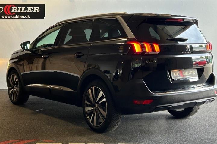 Sort Peugeot 5008 fra 2018