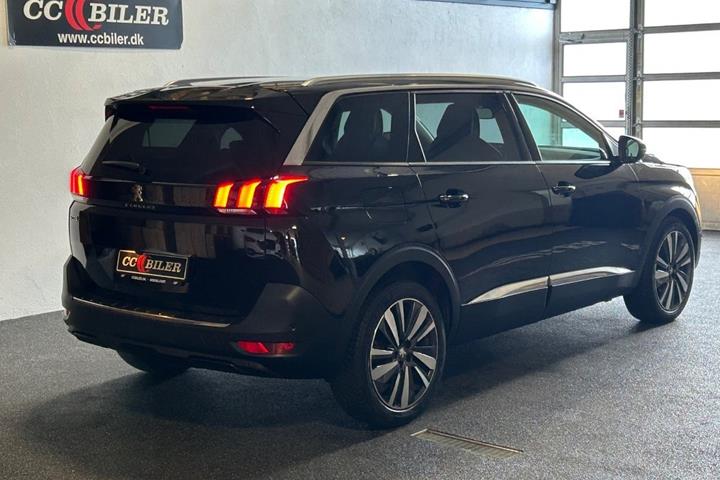 Sort Peugeot 5008 fra 2018