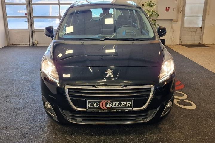 Sort Peugeot 5008 fra 2016