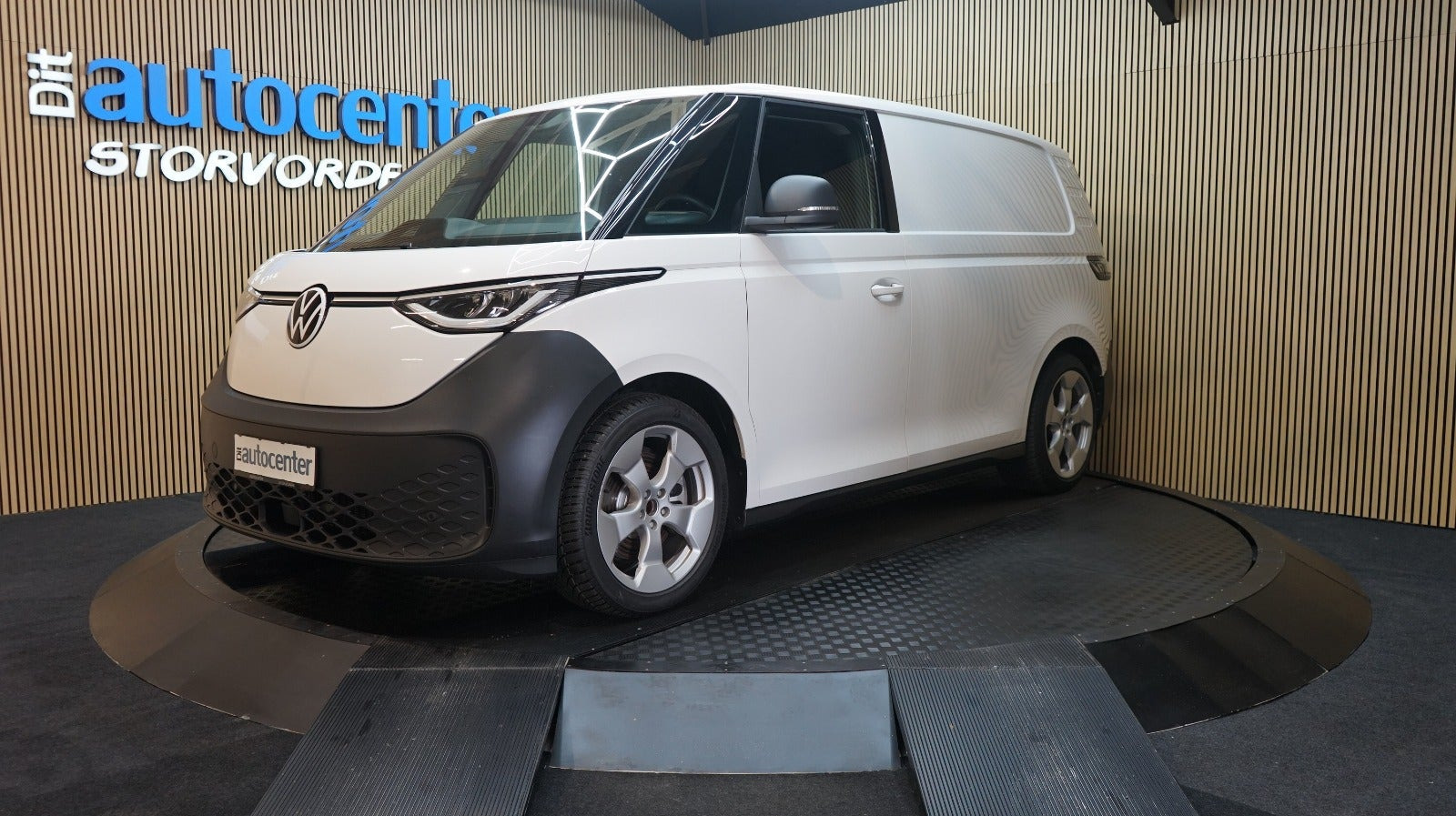 Hvid VW ID.Buzz fra 2025