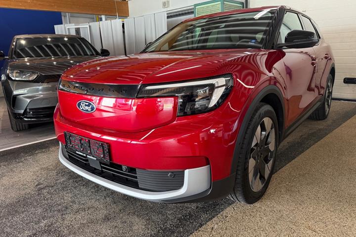 Rød Ford Explorer fra 2025