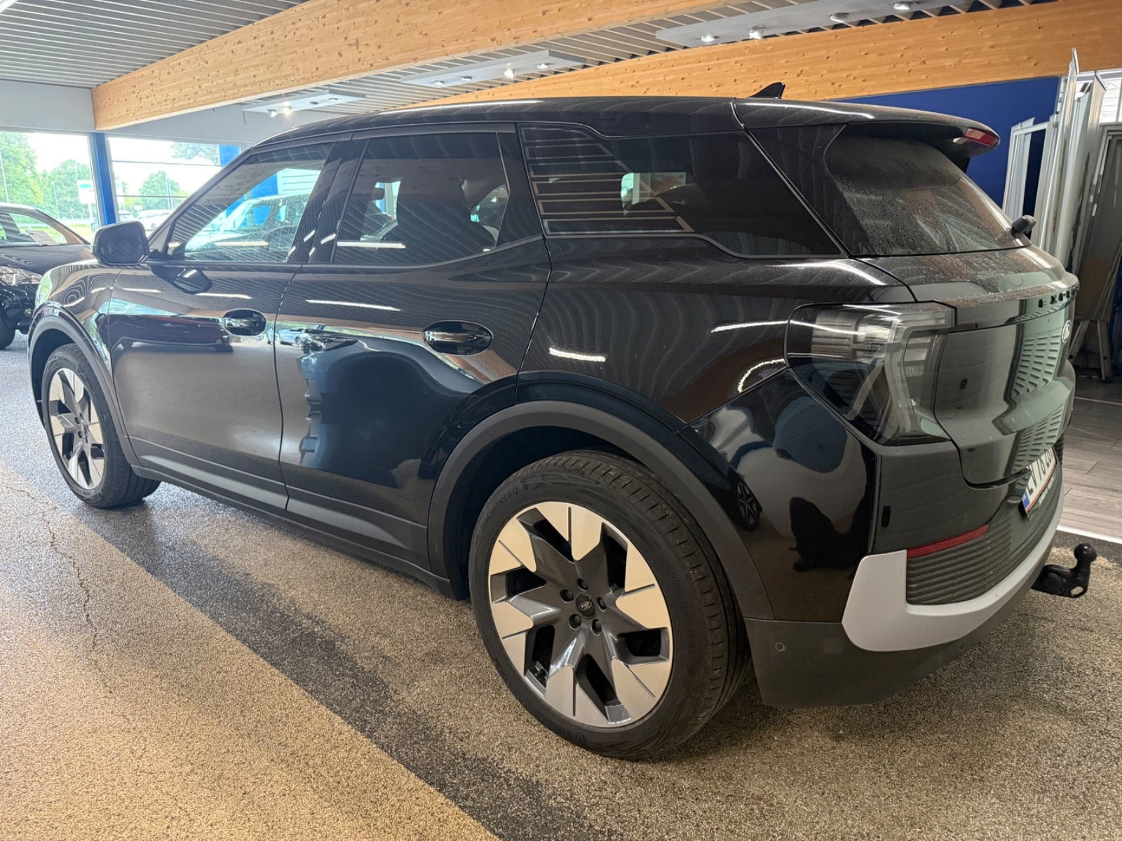 Sort Ford Explorer fra 2025