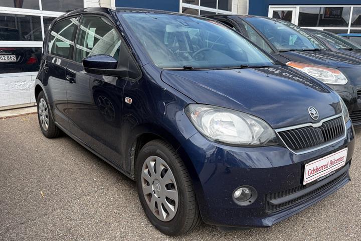 Blå Skoda Citigo fra 2013