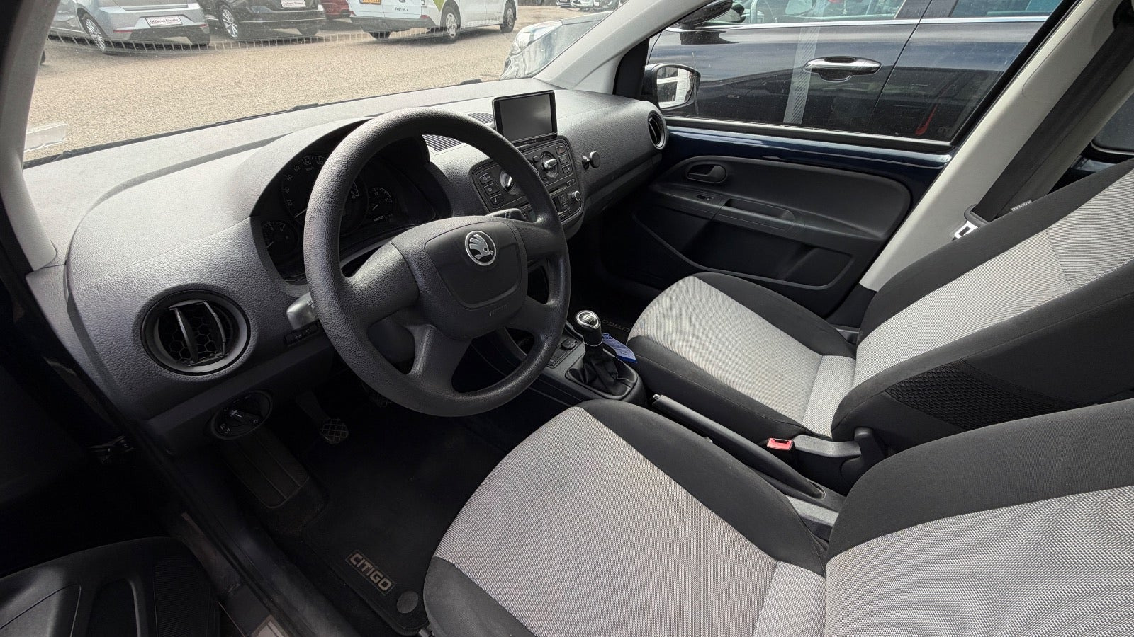 Blå Skoda Citigo fra 2013
