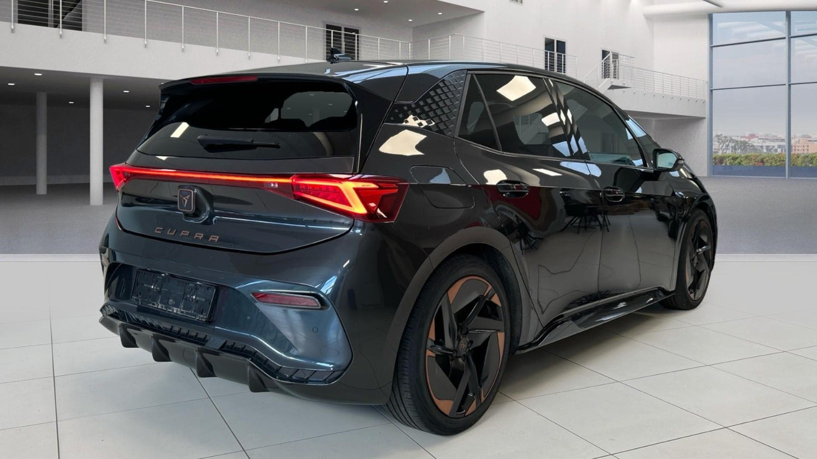 Grå Cupra Born fra 2022