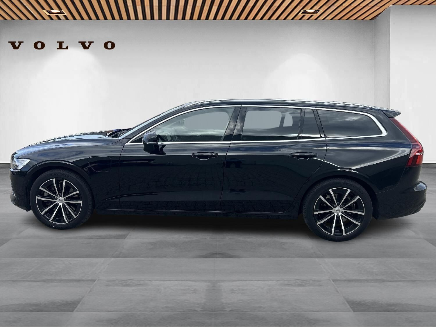 Sort Volvo V60 fra 2022