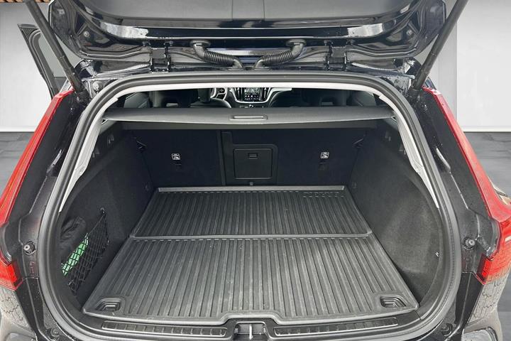 Sort Volvo V60 fra 2022