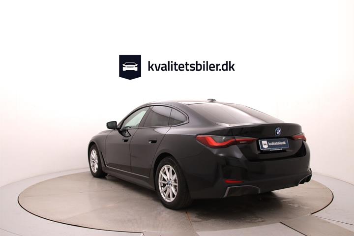 Sort BMW i4 fra 2023