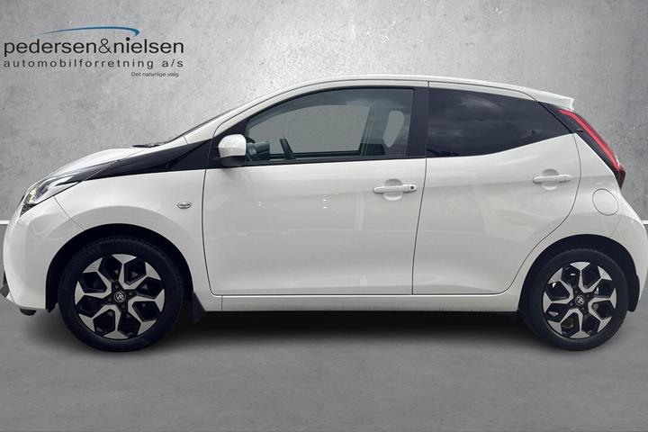 Hvid Toyota Aygo fra 2020