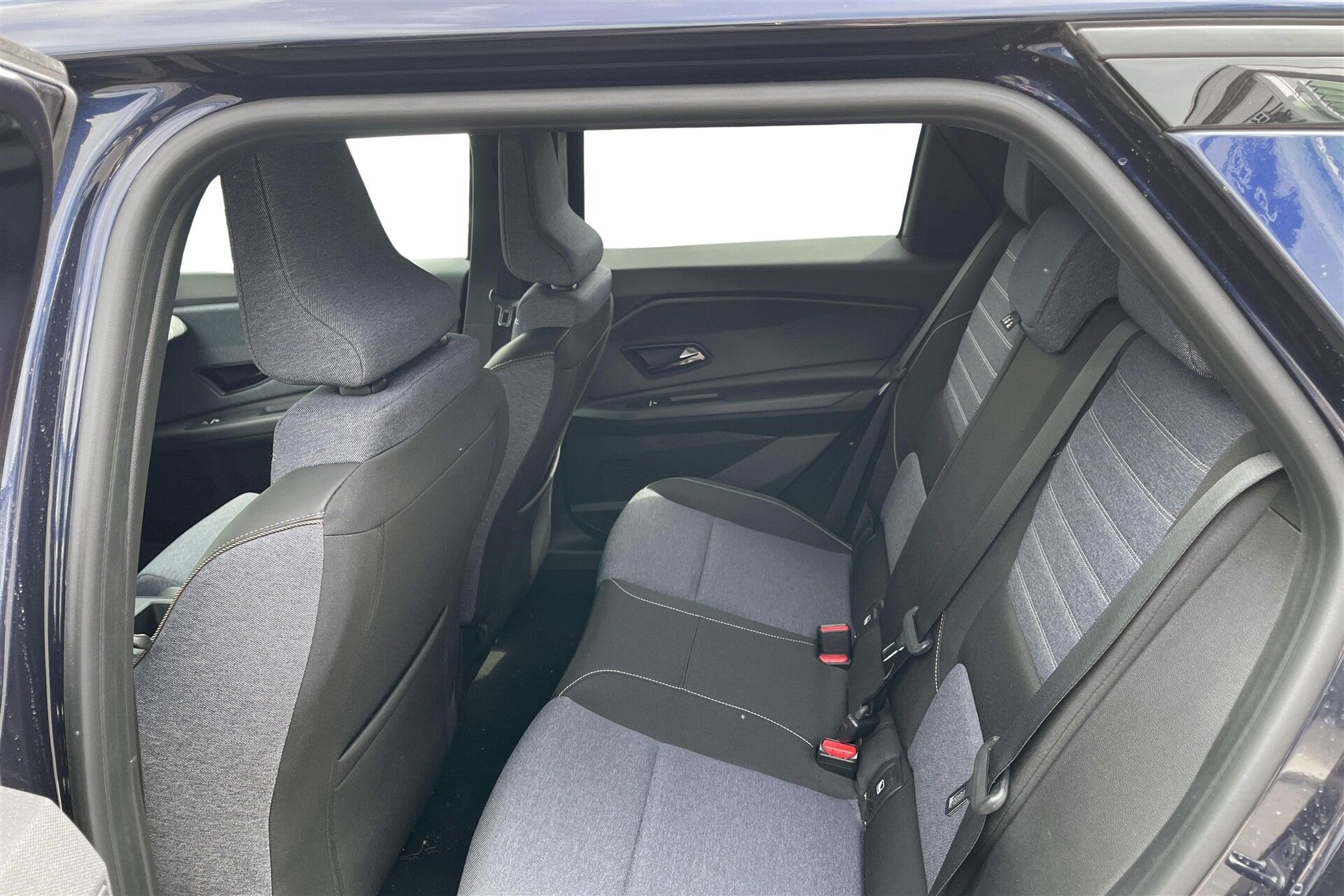 Blå Renault R5 fra 2025