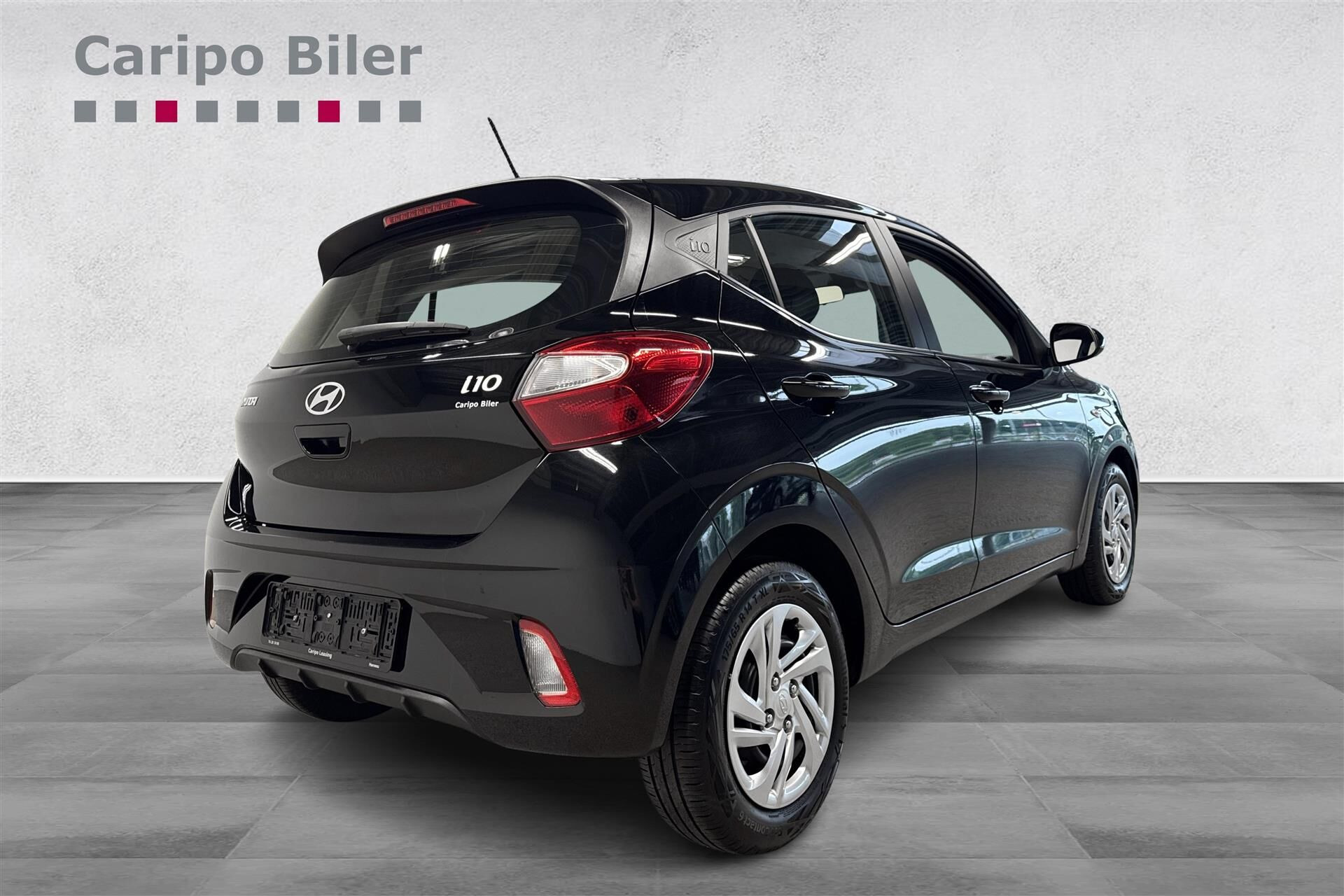 Grå Hyundai i10 fra 2024