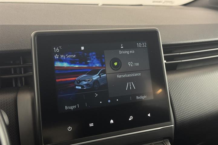 Rød Renault Clio fra 2022