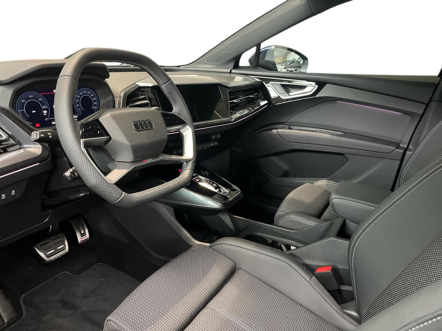 Blå Audi Q4 fra 2026