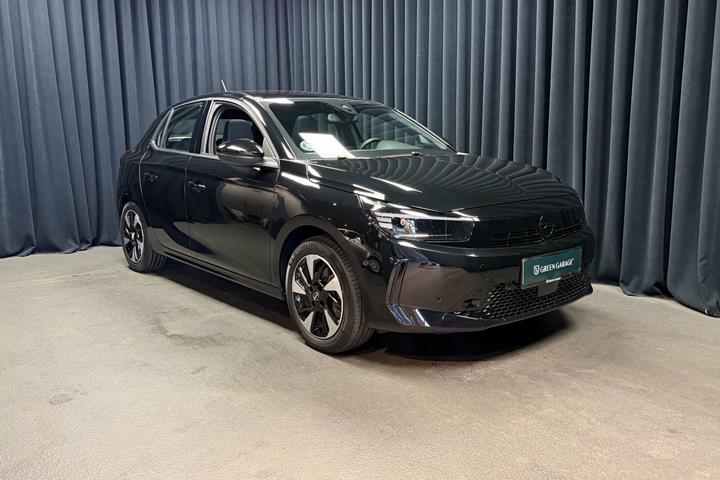 Sort Opel Corsa-e fra 2023