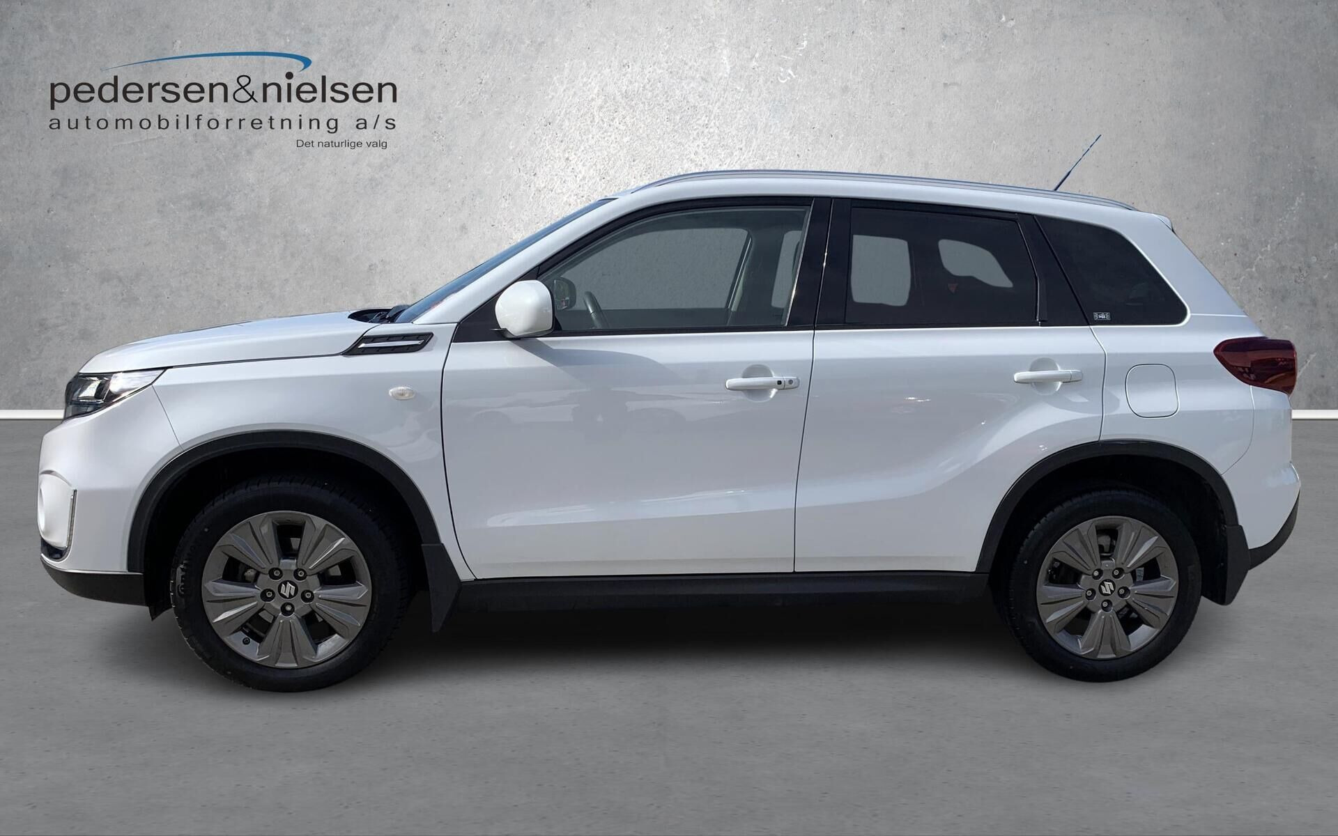 Hvid Suzuki Vitara fra 2021