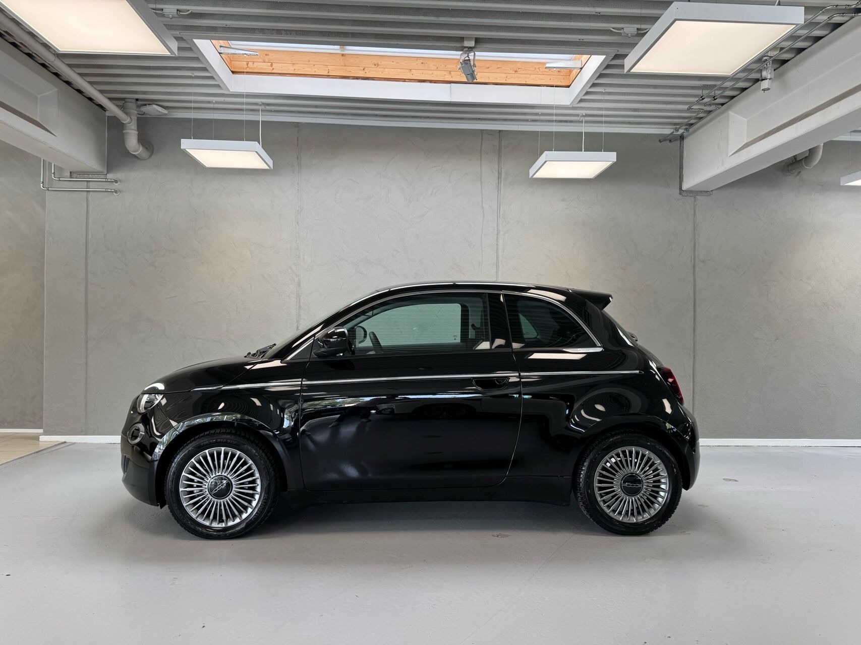 Sort Fiat 500e fra 2023