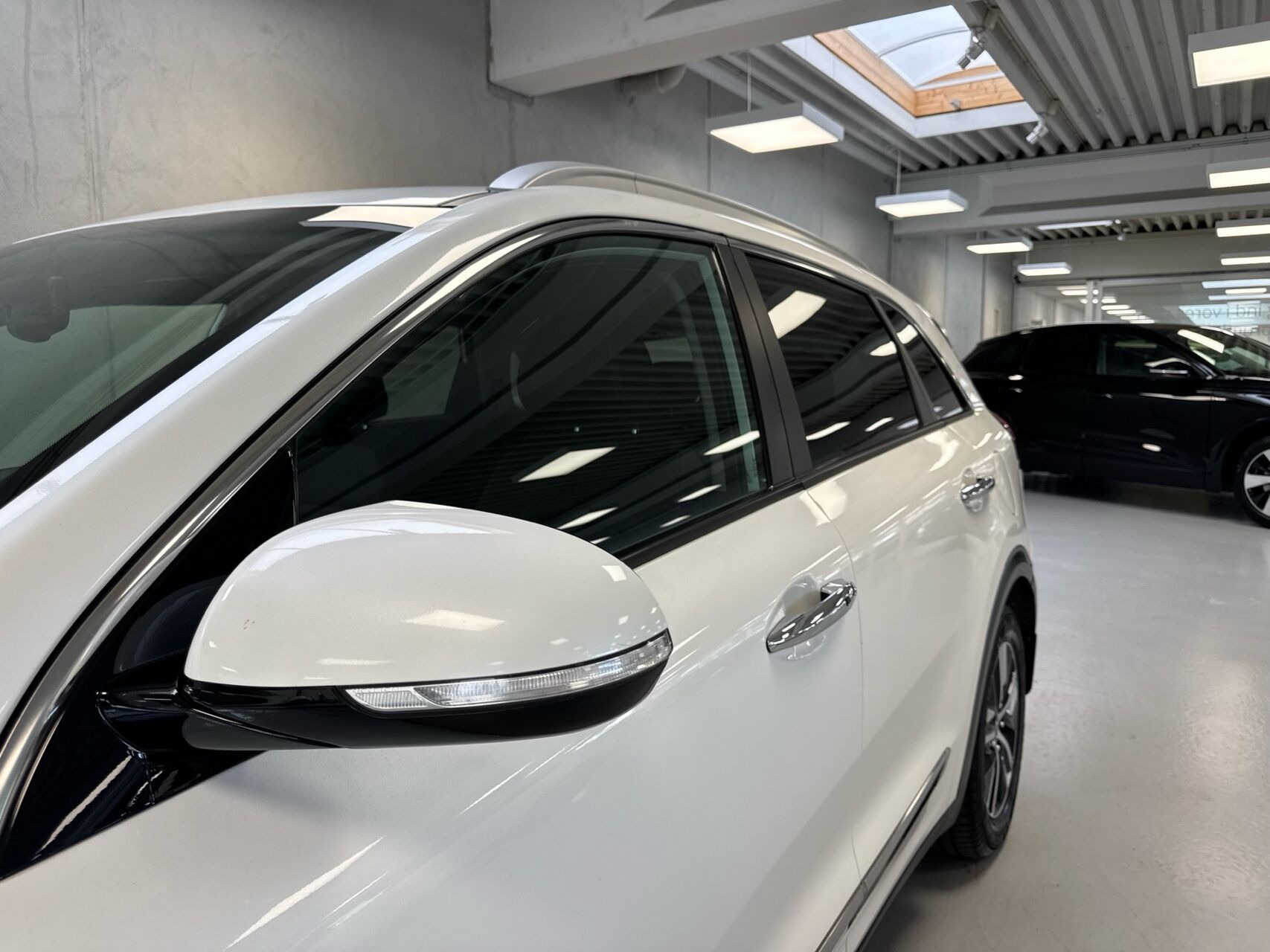 Hvid Kia Niro fra 2018
