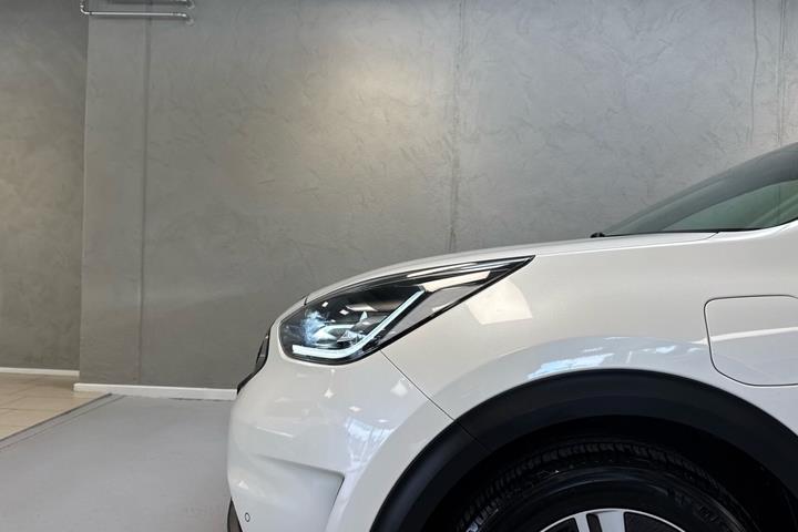 Hvid Kia Niro fra 2018