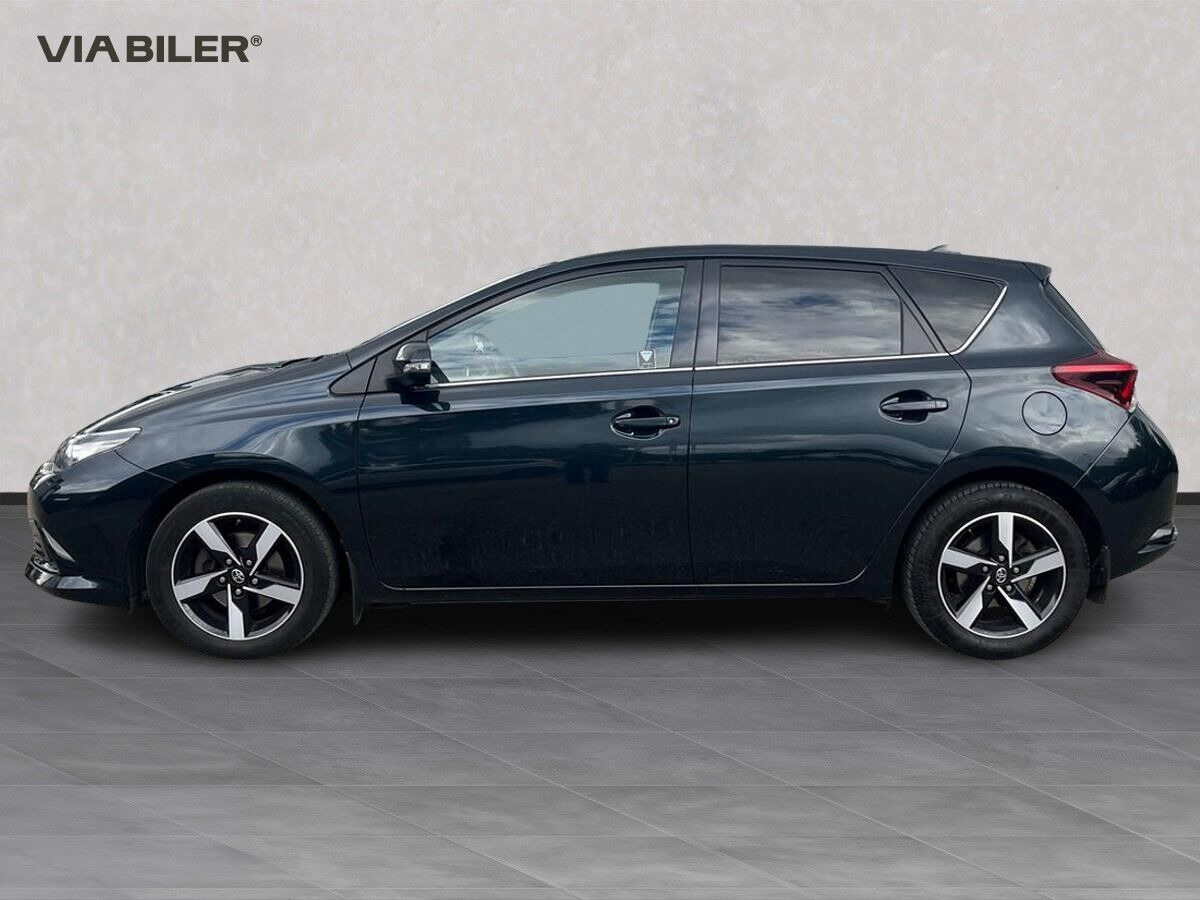 undefined Toyota Auris fra 2016