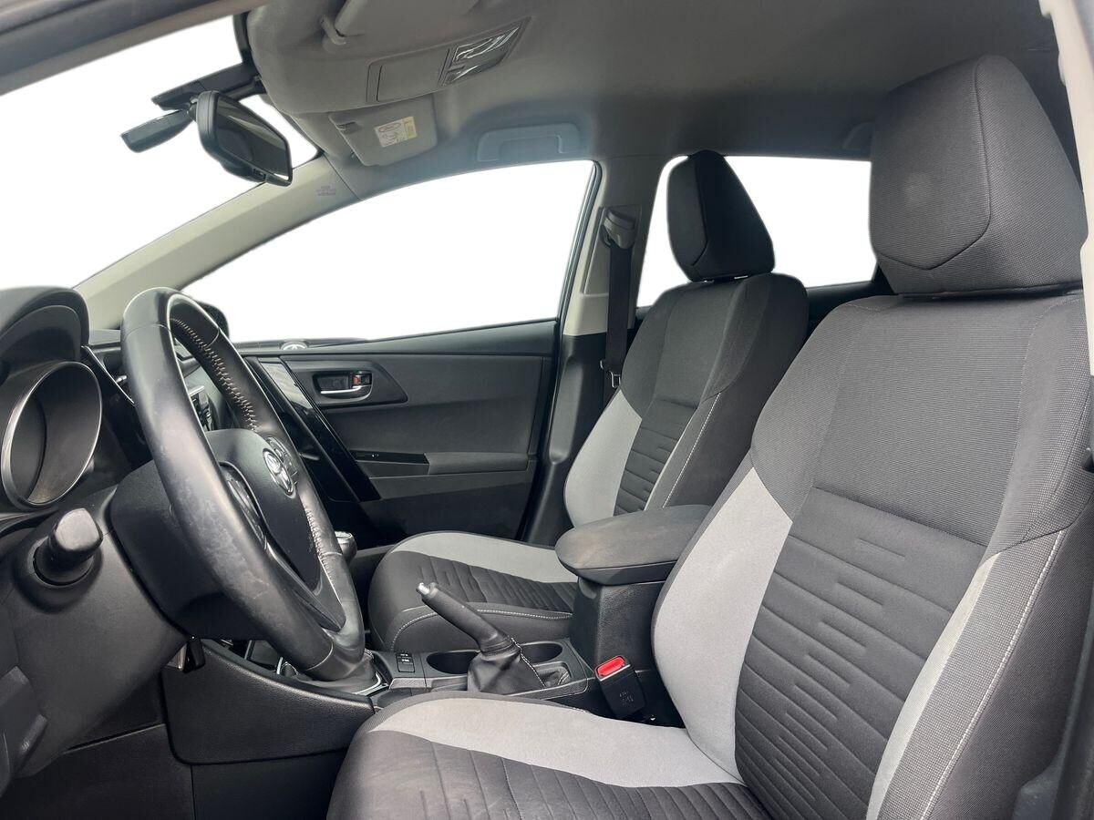 undefined Toyota Auris fra 2016
