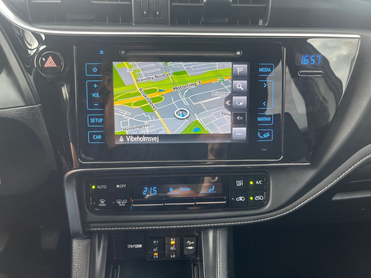 undefined Toyota Auris fra 2016