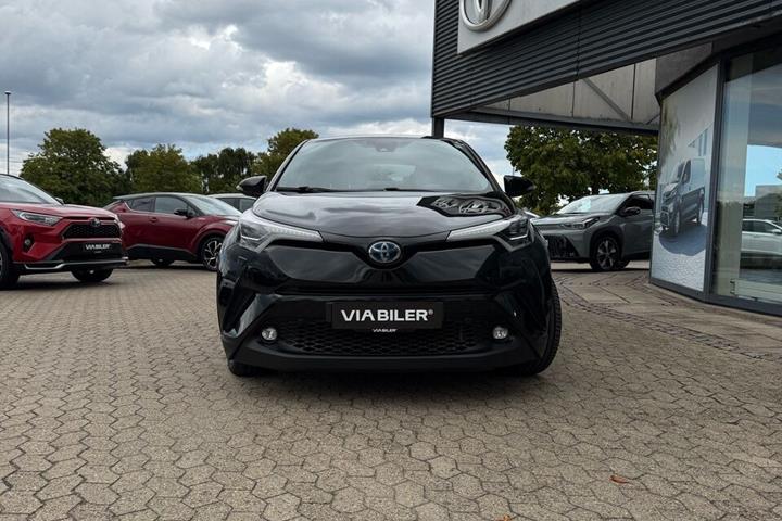 Sort Toyota C-HR fra 2018