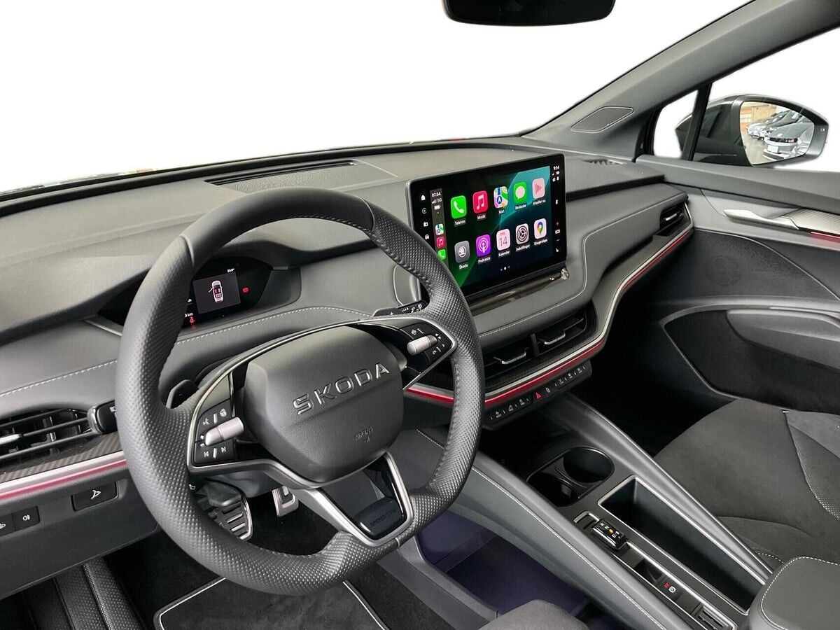 Grå Skoda Enyaq fra 2026